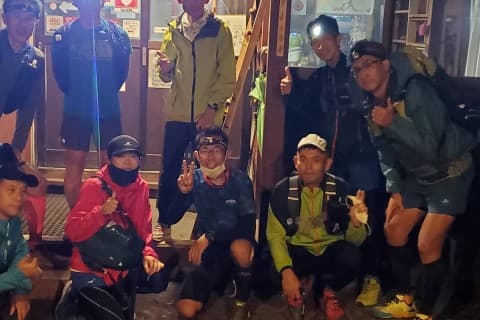 オーバーナイト　富士山ご来光ウォーク　約17　32キロ　4000円