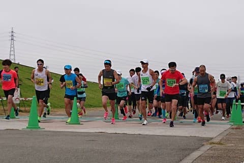兵庫県　第15回　IDATENチャレンジ　高砂側で加古川みなもハーフ&30キロ（ペーサーあり）