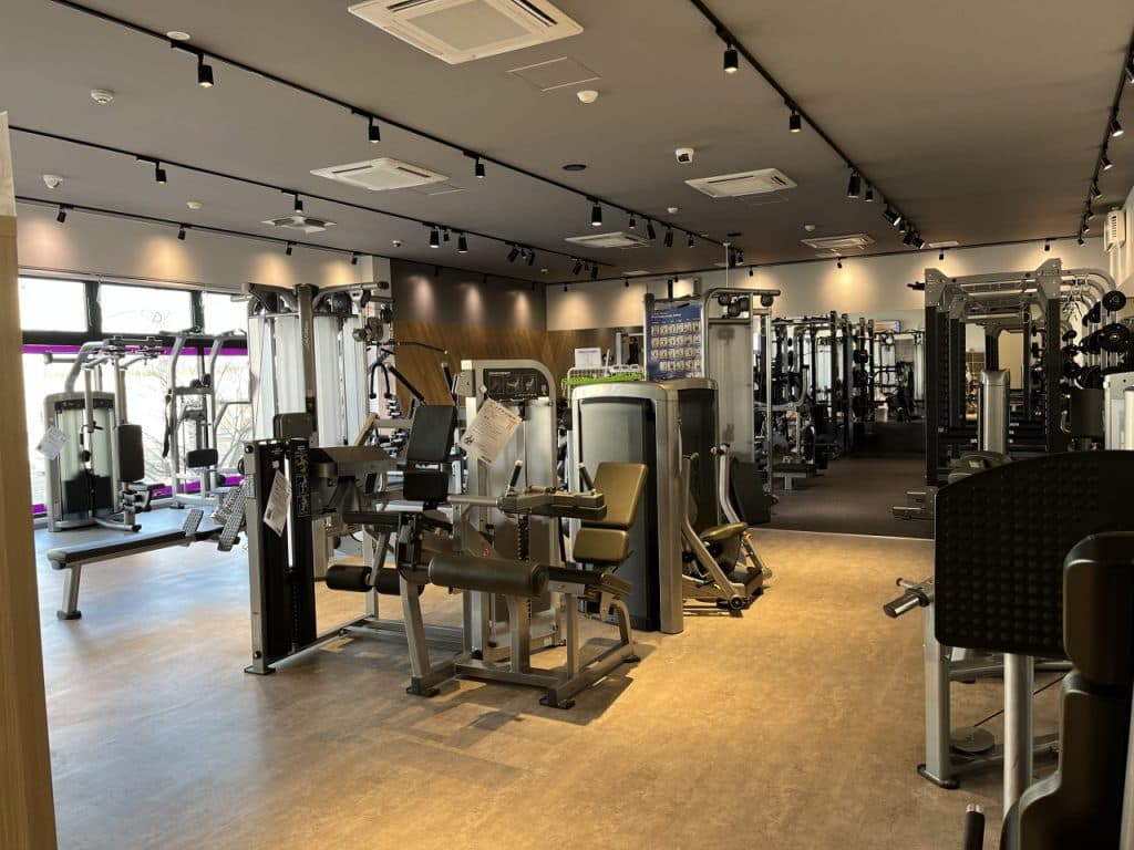 苅田店 店舗写真 3