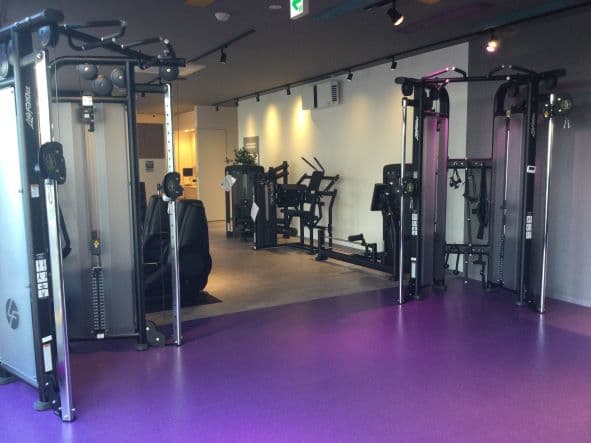 八女本村店 店舗写真 3