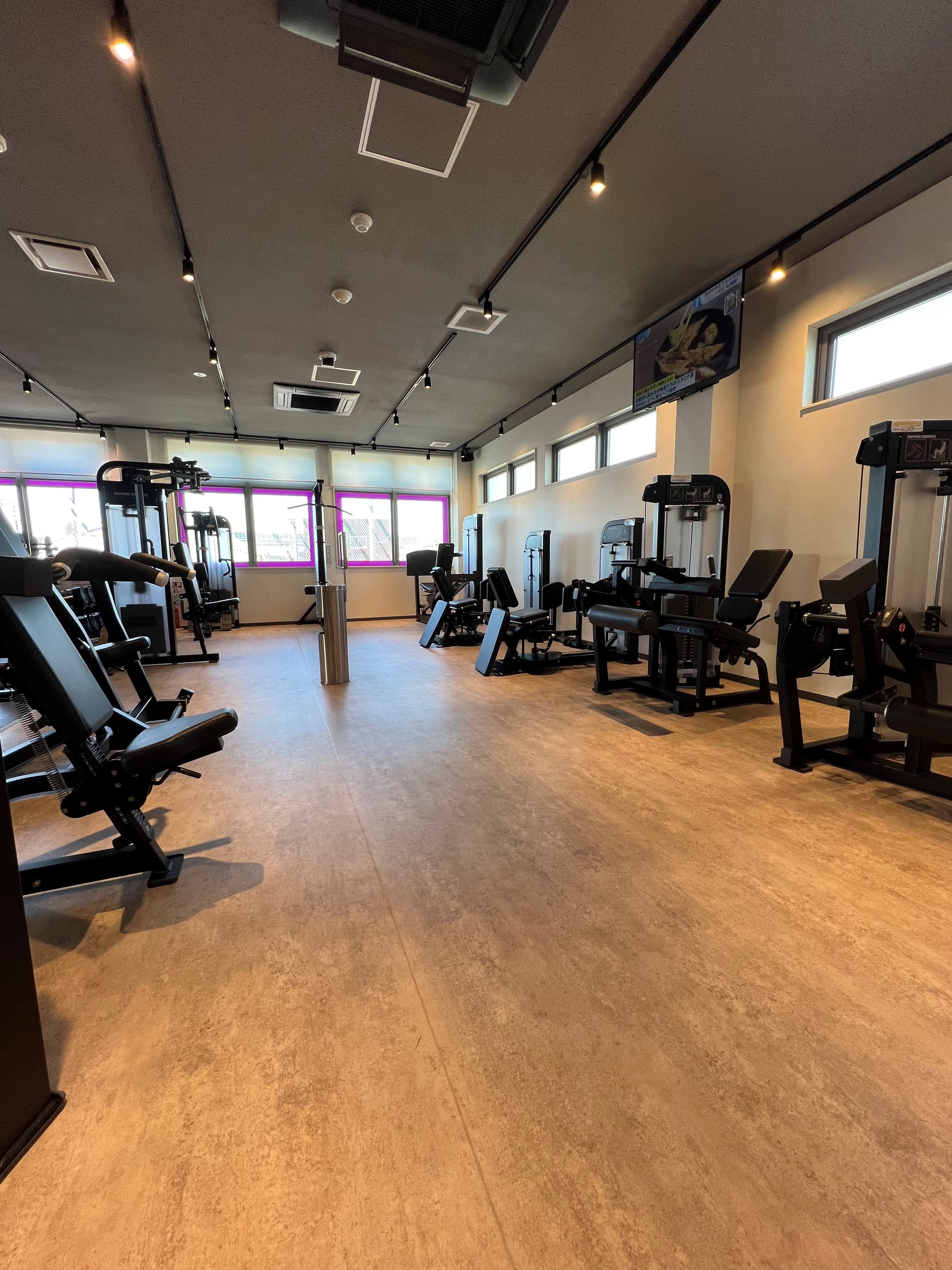 エニタイムフィットネス 寒川店の施設写真