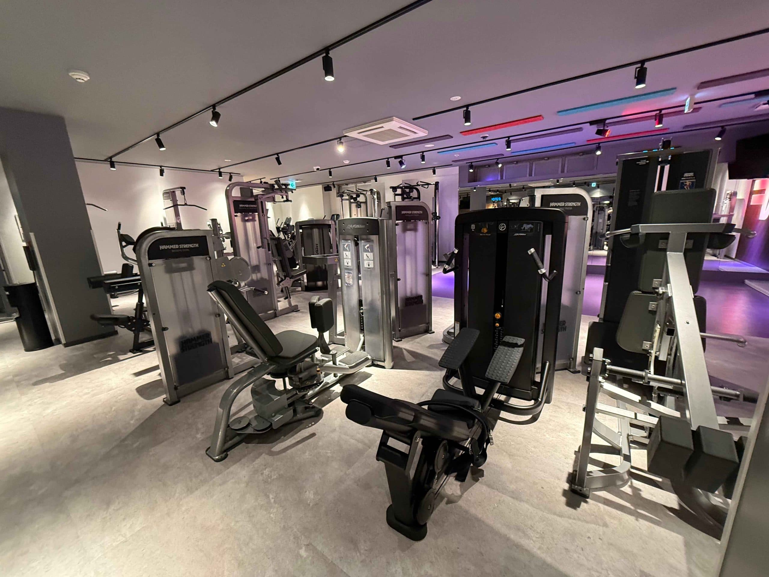 Anytime Fitness 小岩店