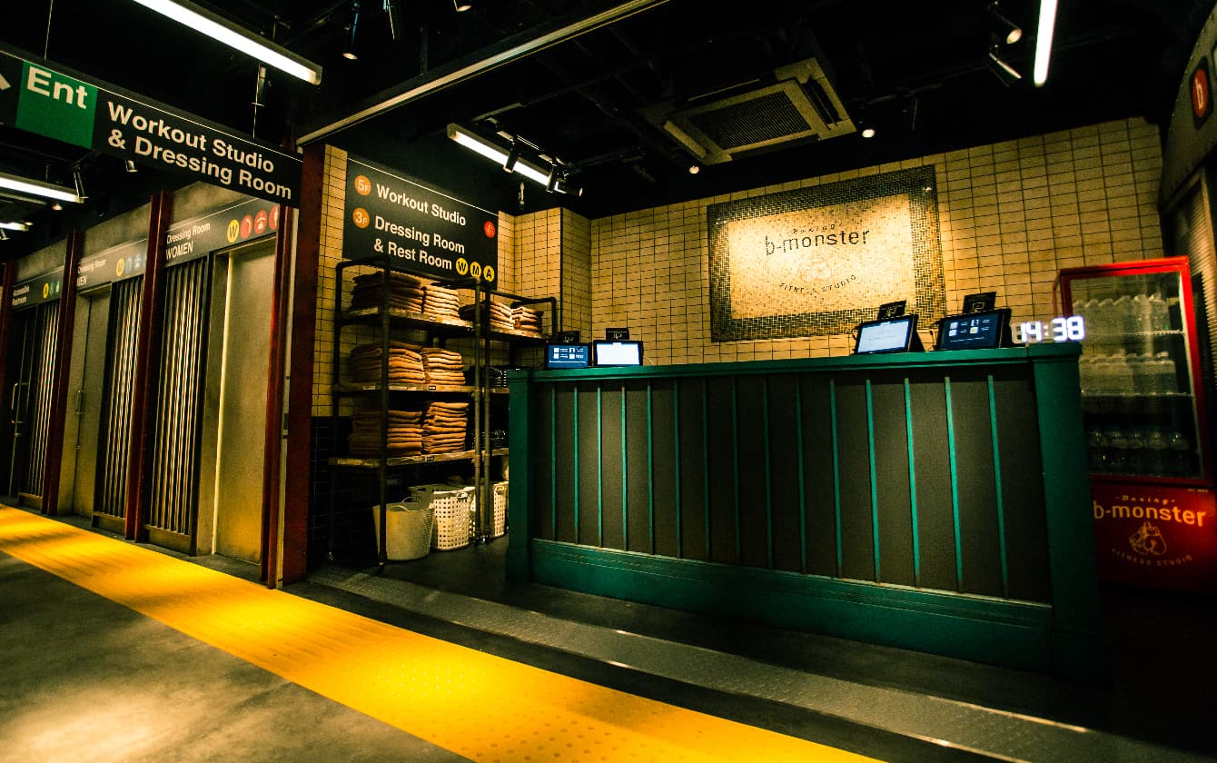 b-monster 池袋スタジオ 店舗写真 4