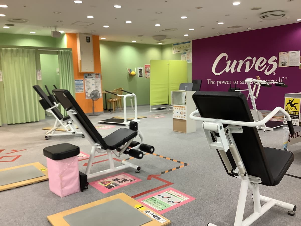 カーブスメガドンキ苫小牧 店舗写真 2