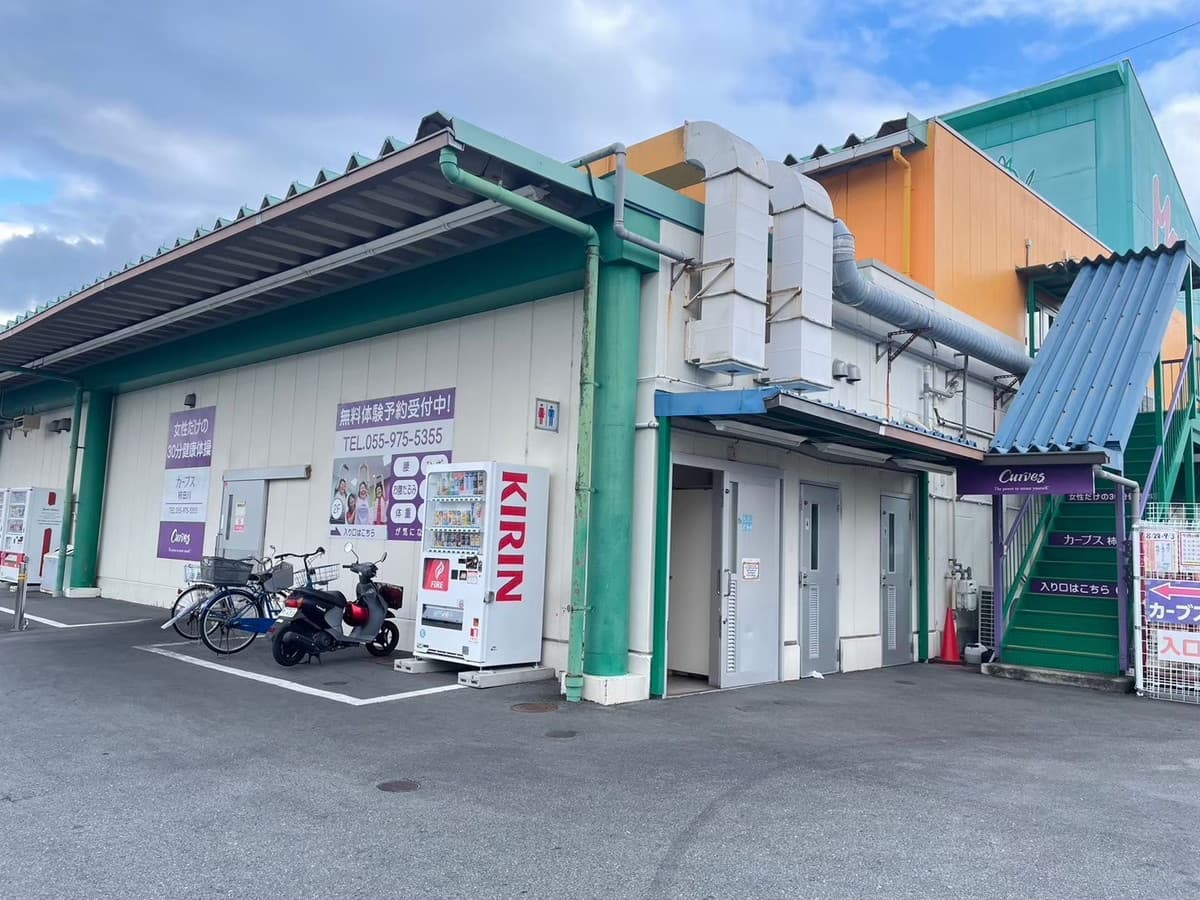 カーブス柿田川 gym facility