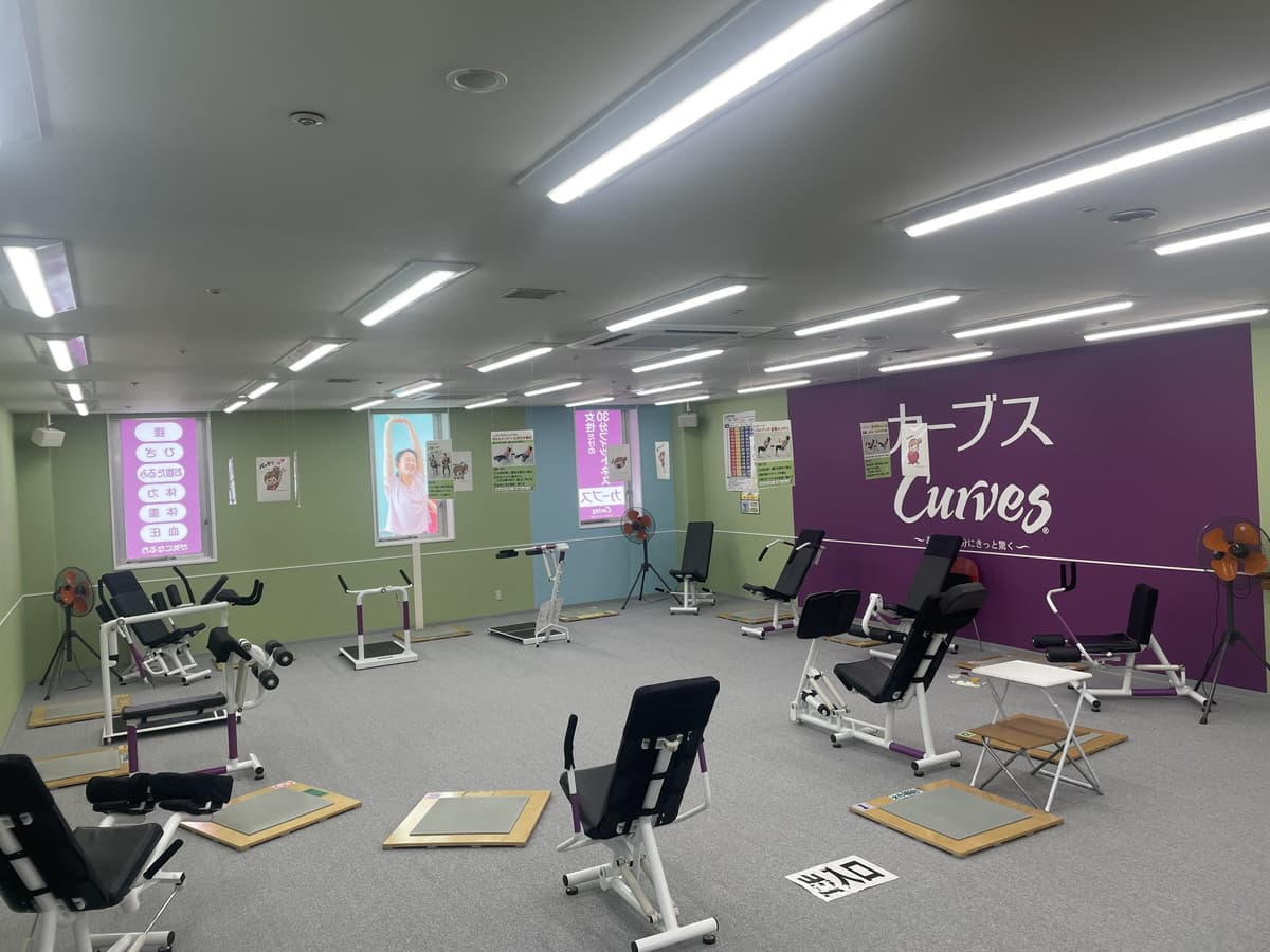 カーブスMiO香久山 店舗写真 2
