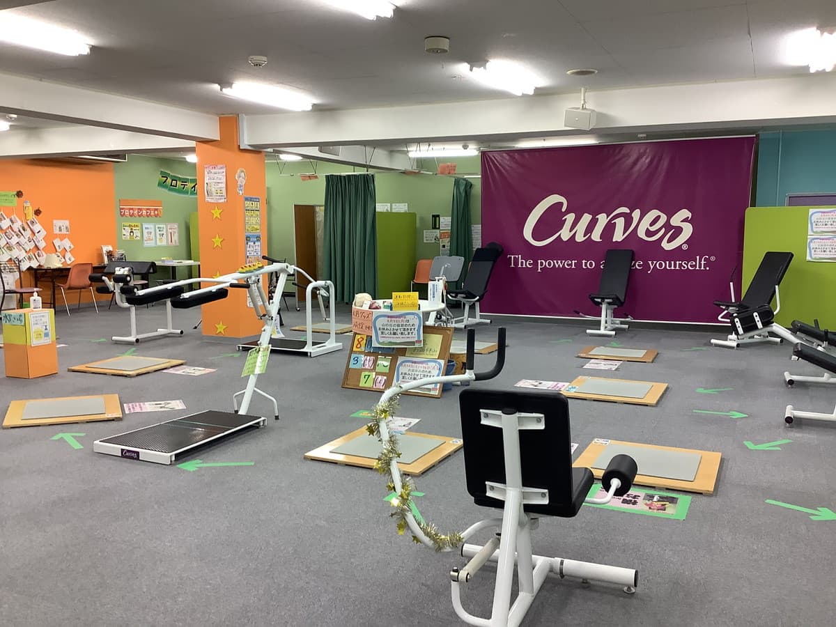 カーブス川崎西口 店舗写真 2