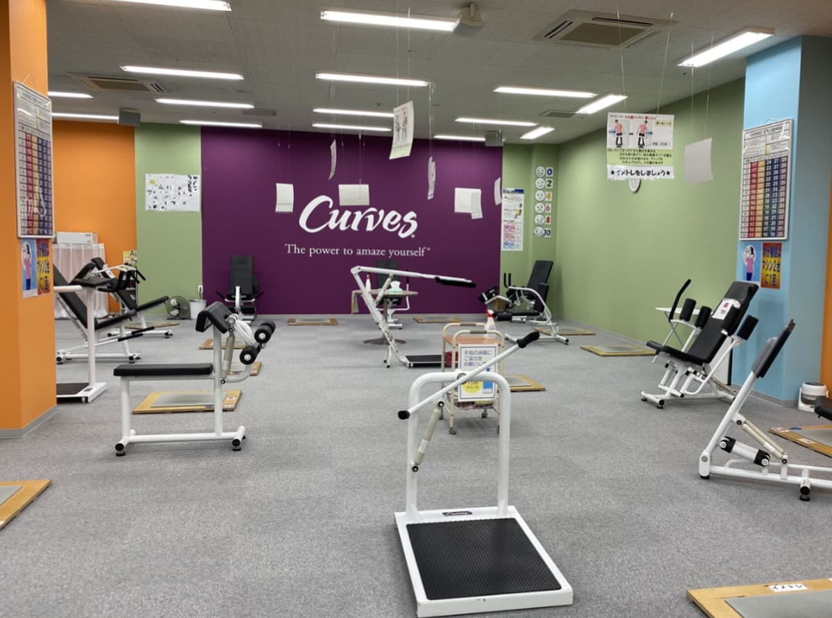 カーブスピアゴラフーズコア三河安城 店舗写真 2