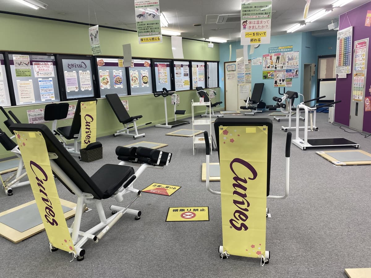 カーブス吹田千里山駅前 店舗写真 2