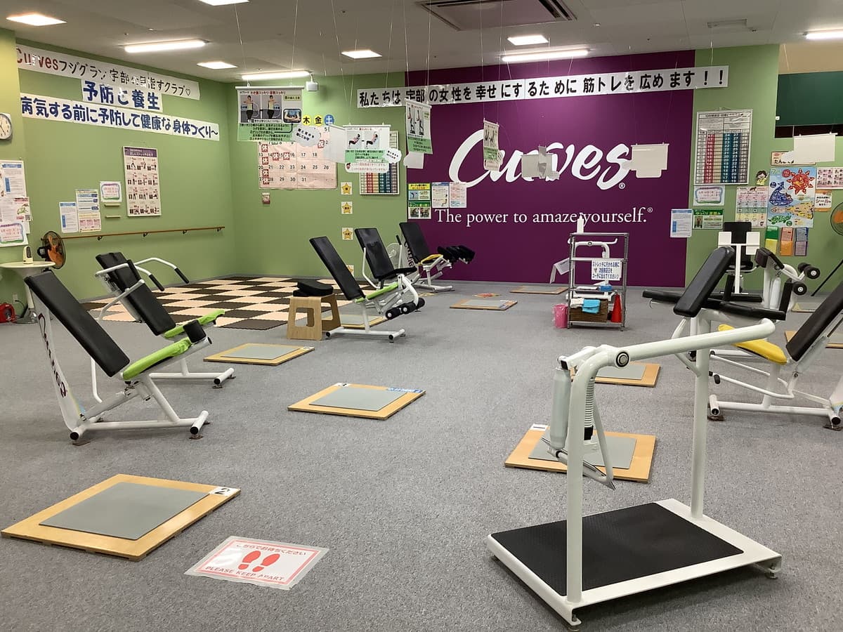 カーブスフジグラン宇部 店舗写真 2
