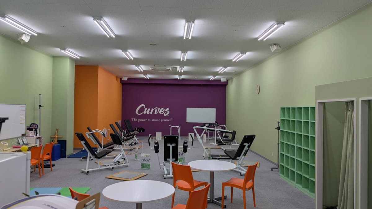 カーブスマルアイ長田 店舗写真 2