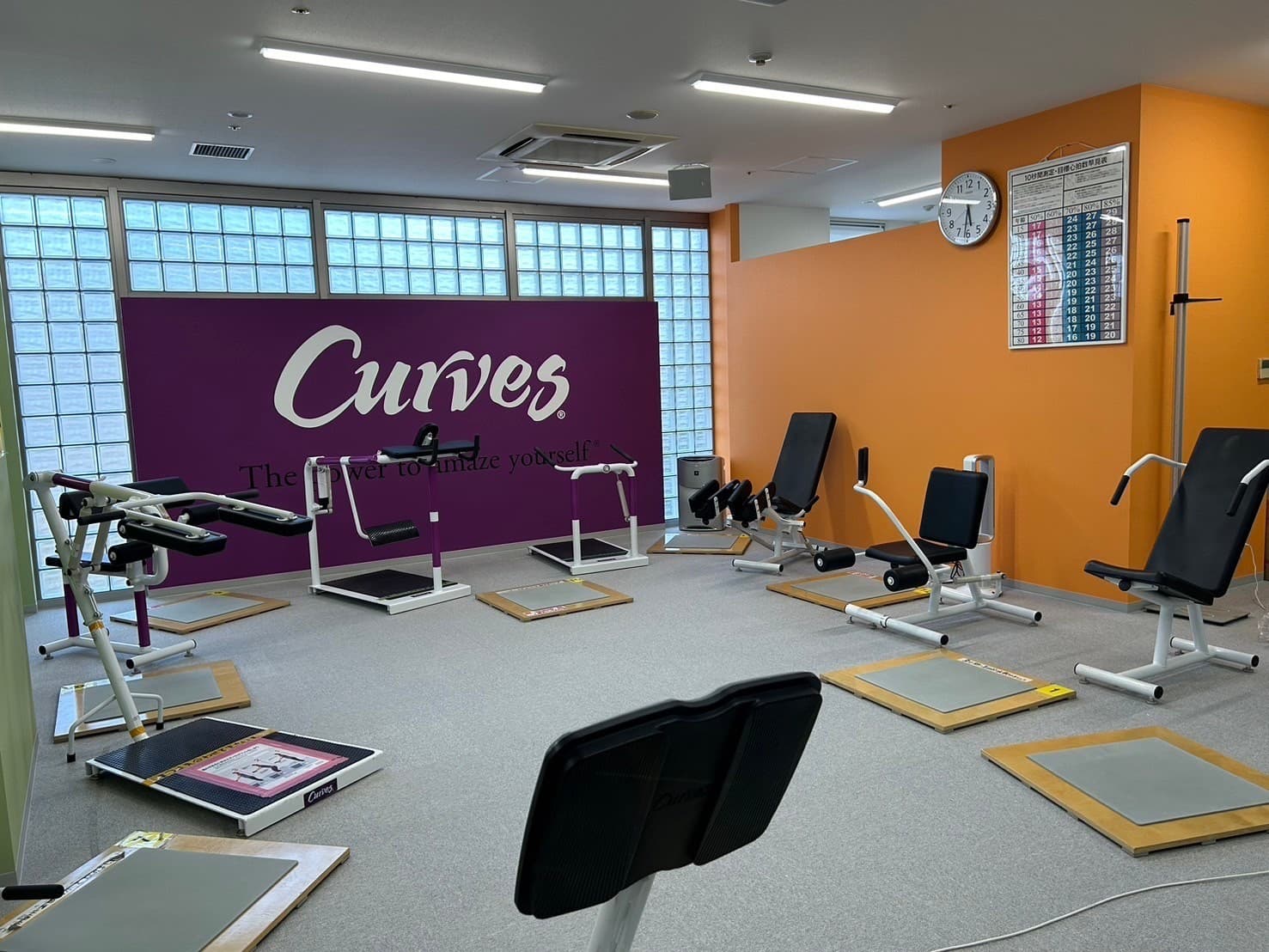 カーブスリーベる王寺 店舗写真 2