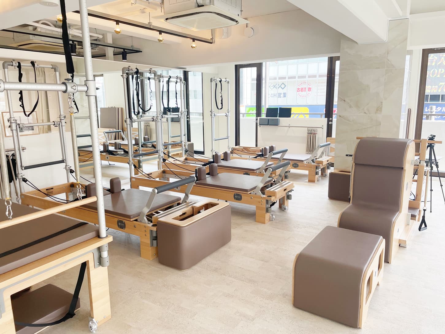 zen place pilates ピラティス 天神橋筋六丁目スタジオ 店舗写真 3