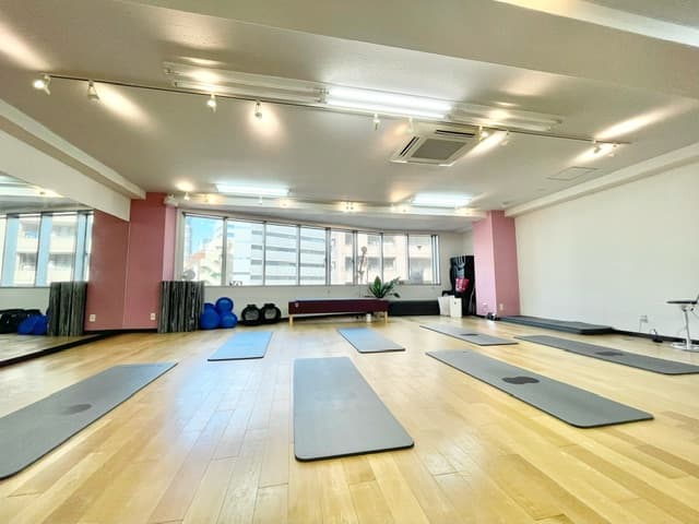zen place pilates ピラティス 立川スタジオ